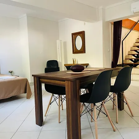 Maisonette 85m2 דירה *